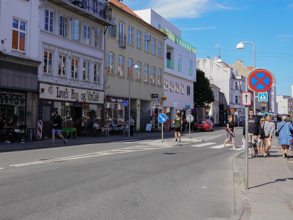 Løve's Bog- og Vincafé-2