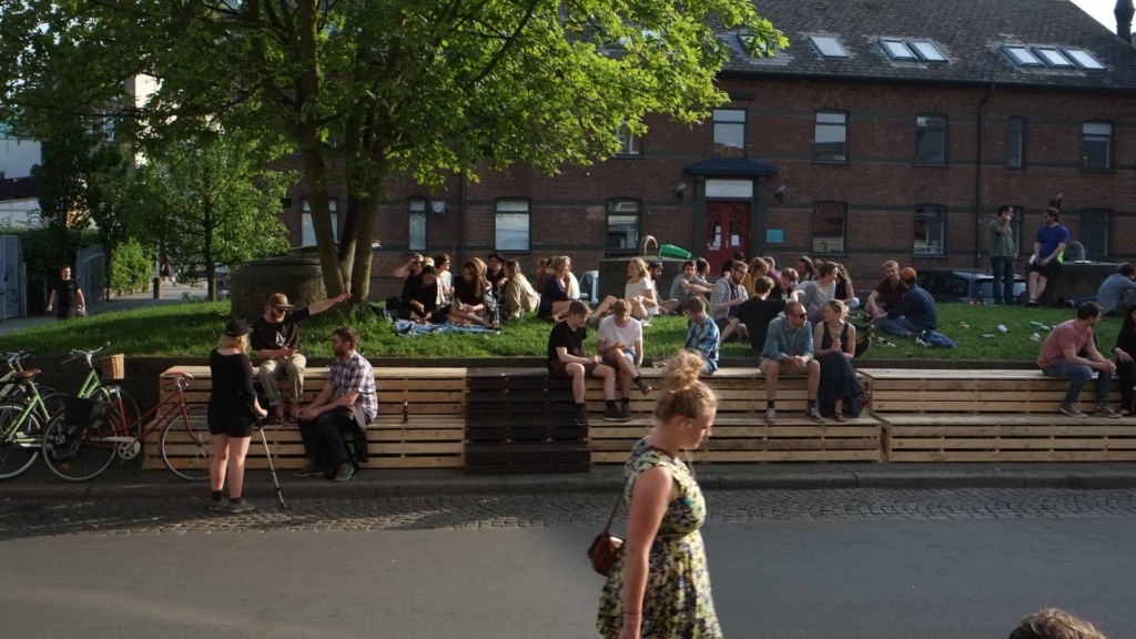 Hipsterh&oslash;jen foran Lecop en forårsdag