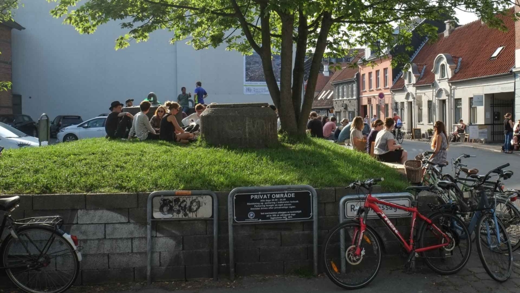 Hipsterh&oslash;jen overfor Lecoq